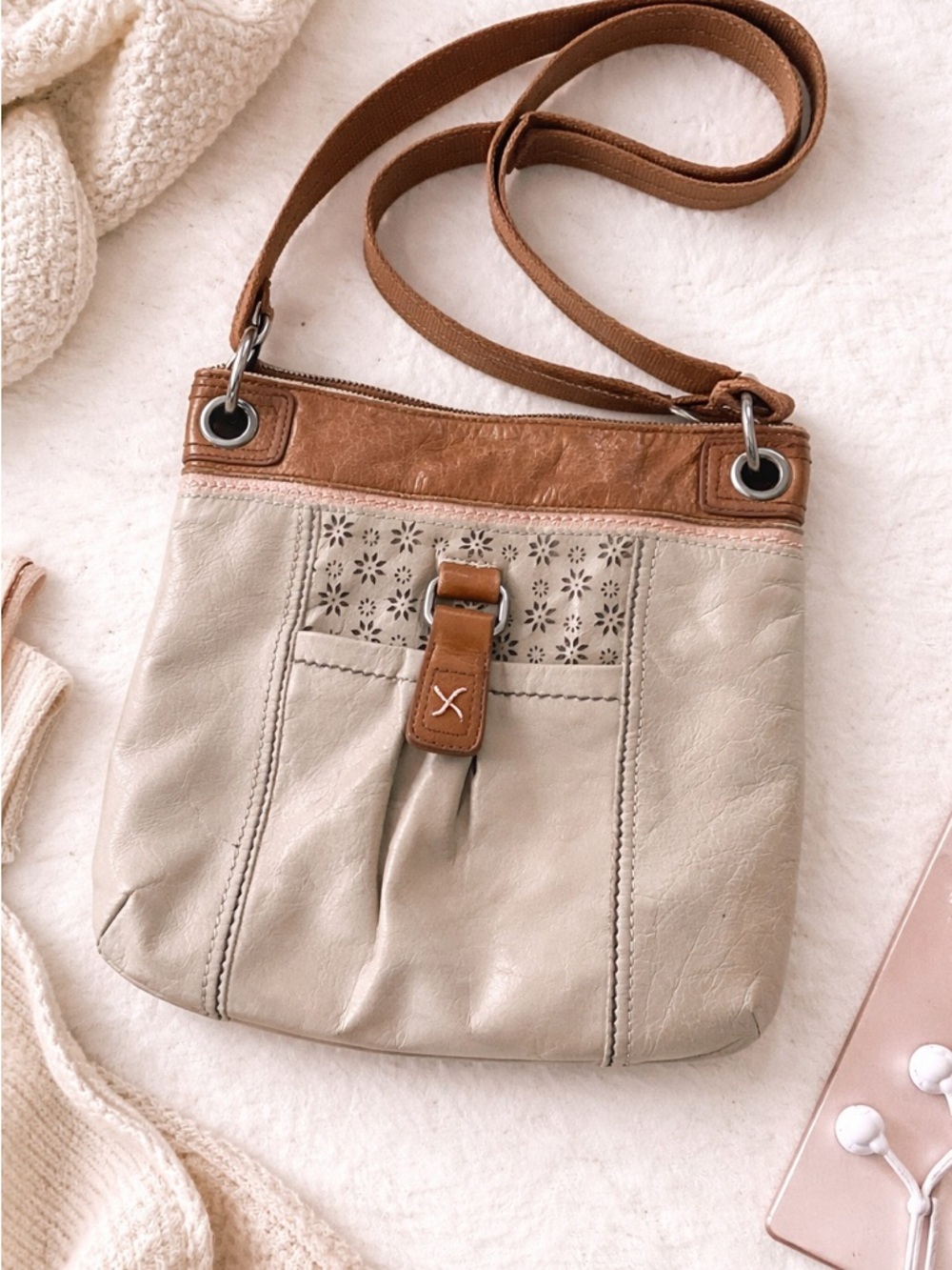 The Sak Crossbody Bag Genuine Leather Neutral Beige Brown Everyday Purse